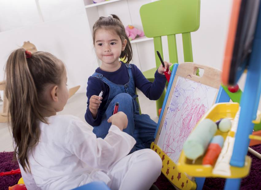 Kinderzimmer: einrichten und freuen! familista Höhle bauen im kinderzimmer
