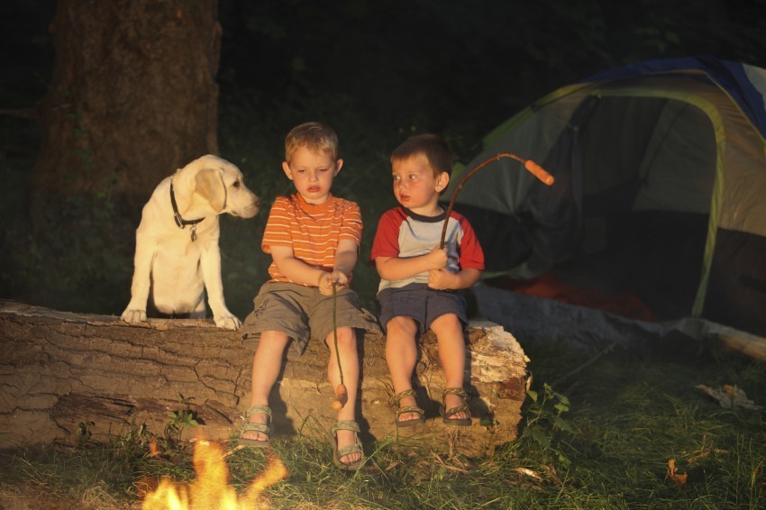 Camping mit der Familie: 4 Mann, 1 Wagen – Urlaub?